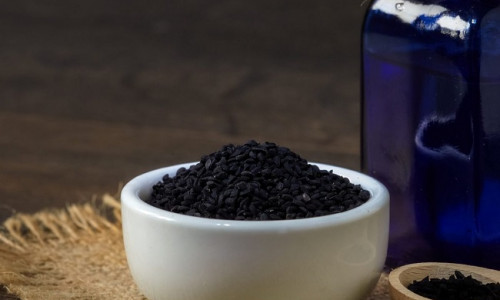 MUSTKÖÖMNEÕLI - RASKEKUJULISTE HAIGUSTE ALTERNATIIVRAVIM