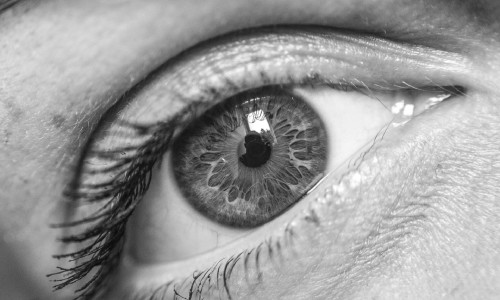 HALL VÄRVUS SILMADES - MIDA NEED SINU KOHTA ÜTLEVAD