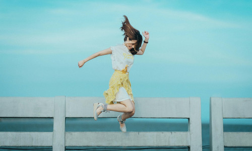 KUIDAS NEGATIIVSEID MÕTTEID VABASTADA JA MUUTA NEED POSITIIVSETEKS