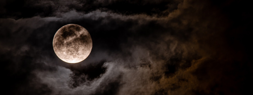 FULL MOON RITUALS FOR AURA CLEANSING