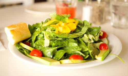 SPIRITUAALNE TOITUMINE - KÜLLUSESALAT