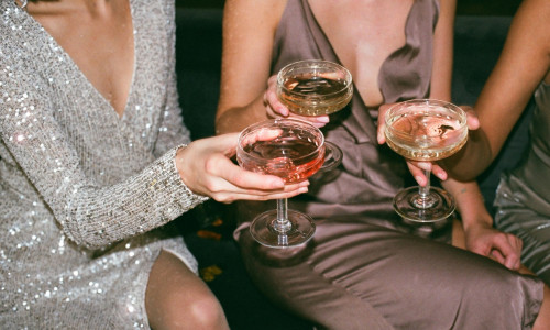 KANGE ALKOHOLI JOOMINE - UNENÄGUDE SELETAJA KANGE ALKOHOLI JOOMINE - UNENÄGUDE SELETAJA