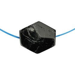 MUST TURMALIIN auguga tahutud