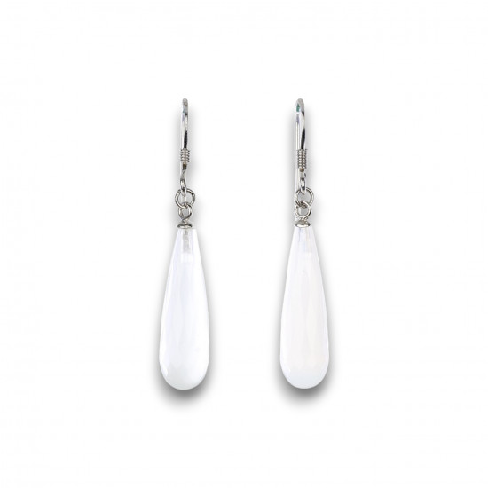 Kuukivi kõrvarõngad hõbedast – armastuse ja intuitsiooni kristall Kuukivi kõrvarõngad hõbedast – armastuse ja intuitsiooni kristall