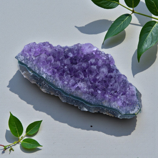 "Ametüst geood – rahustav ja tervendav kristall kodu energiaks"