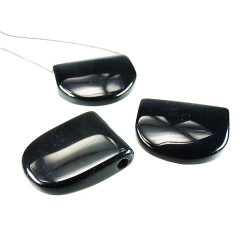 MUST OBSIDIAAN auguga erikujuline MUST OBSIDIAAN auguga erikujuline