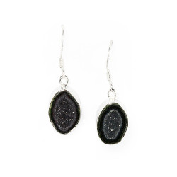 MUST AHHAAT kõrvarõngad geood (hõbe 925) MUST AHHAAT kõrvarõngad geood (hõbe 925)