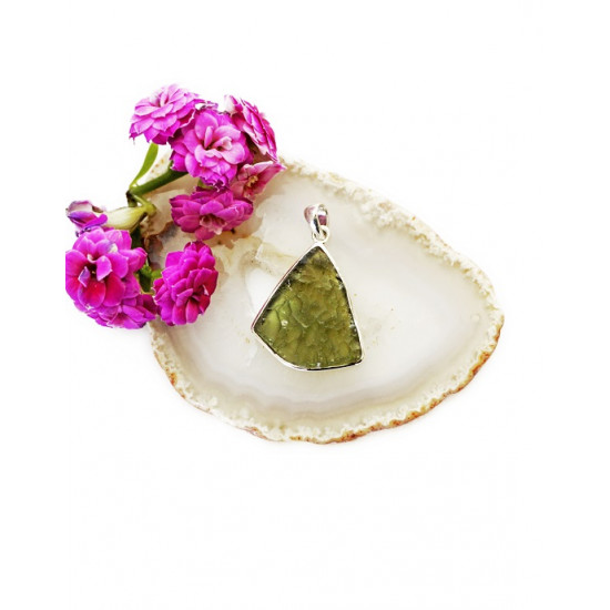 MOLDAVITE pendant triangle (silver 925) JEWELLERY MOLDAVITE pendant triangle (silver 925) JEWELLERY