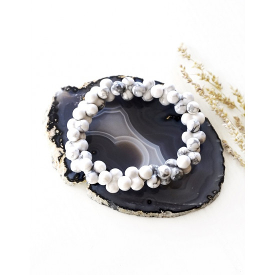 WHITE HOWLITE twine pearl bracelet WHITE HOWLITE twine pearl bracelet