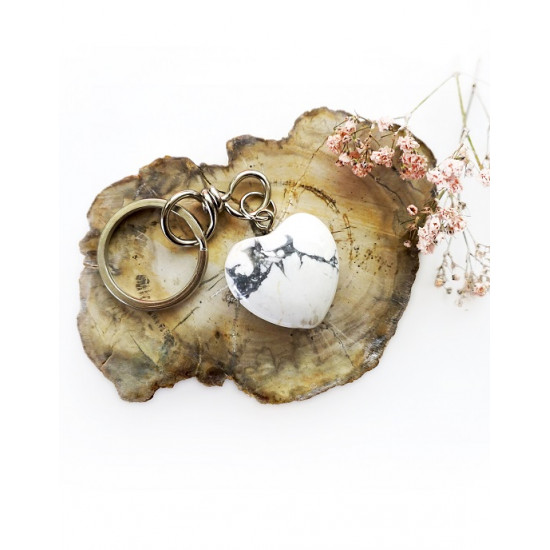 WHITE HOWLITE keychain heart MAGICAL TOOLS WHITE HOWLITE keychain heart MAGICAL TOOLS